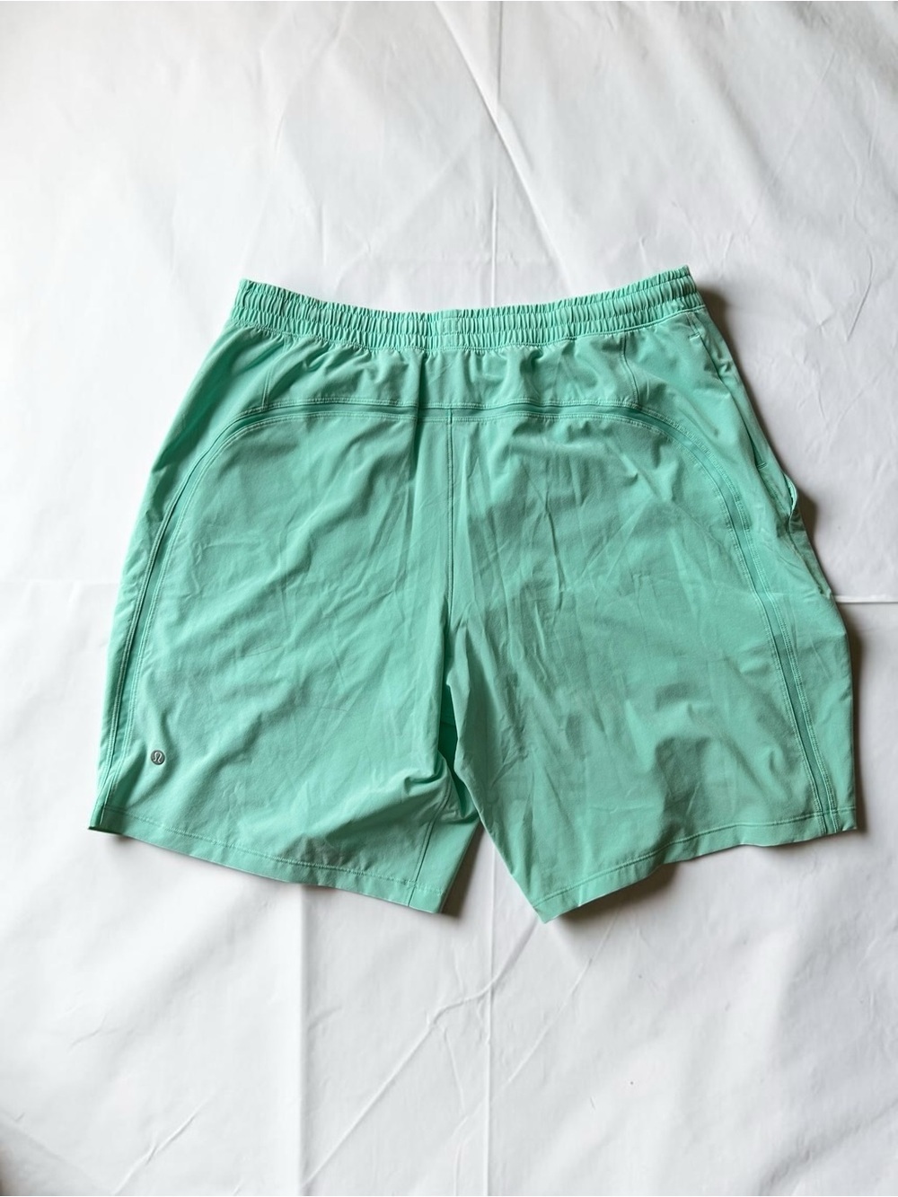 Lululemon Pace Breaker 9" Shorts, XL, Lined, Quick Dry Delicate Mint, Like New - Picture 7 of 10